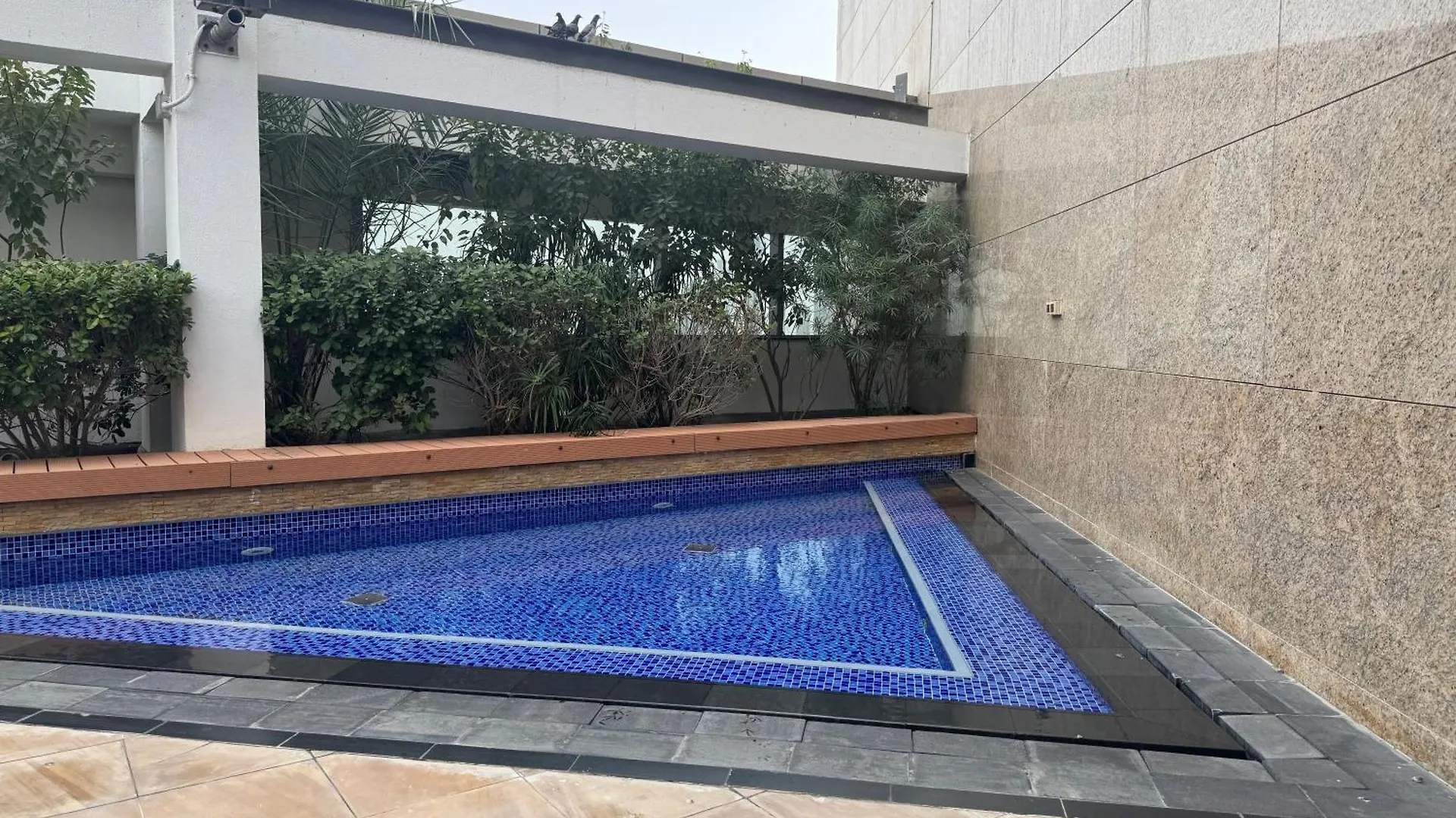 Ashri Stylish African-Inspired Studio In Difc Dubai Apartment
