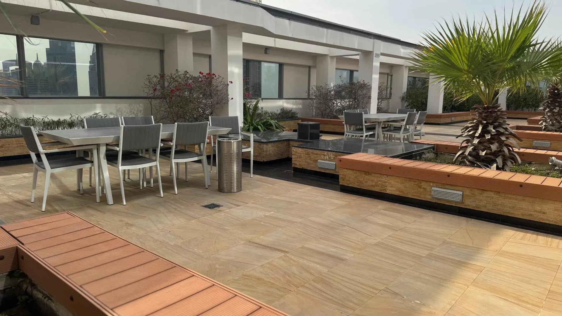 Ashri Stylish African-Inspired Studio In Difc Dubai