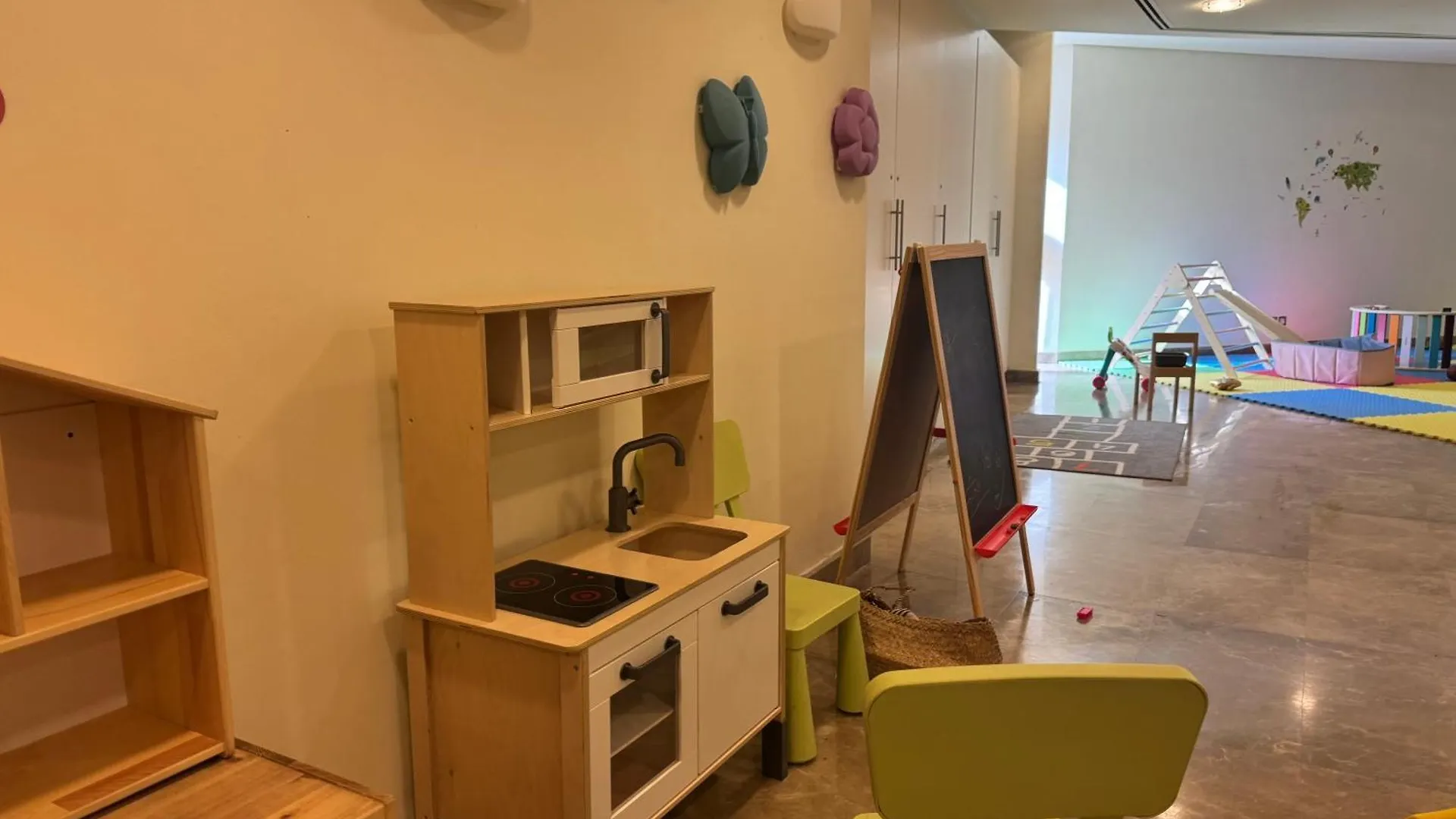 Apartment Ashri Stylish African-Inspired Studio In Difc Dubai